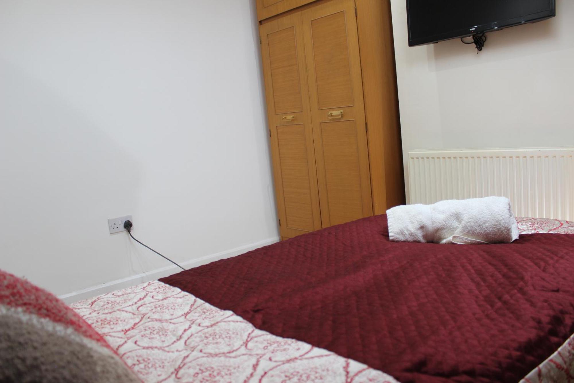 Mother-In-Law Guest House Hotel Leeds Leeds  Kültér fotó