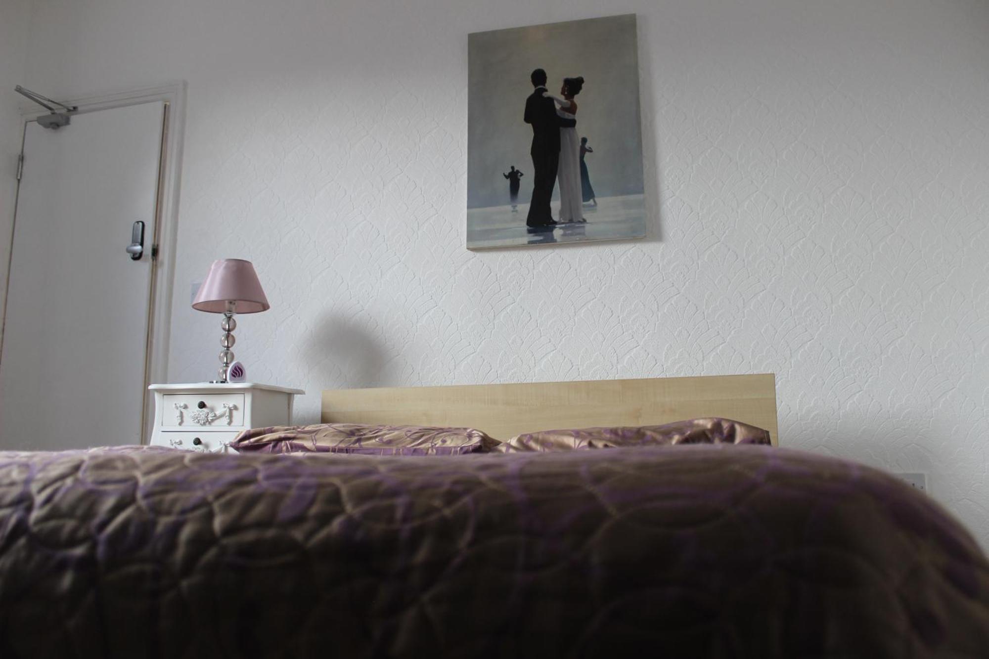Mother-In-Law Guest House Hotel Leeds Leeds  Kültér fotó
