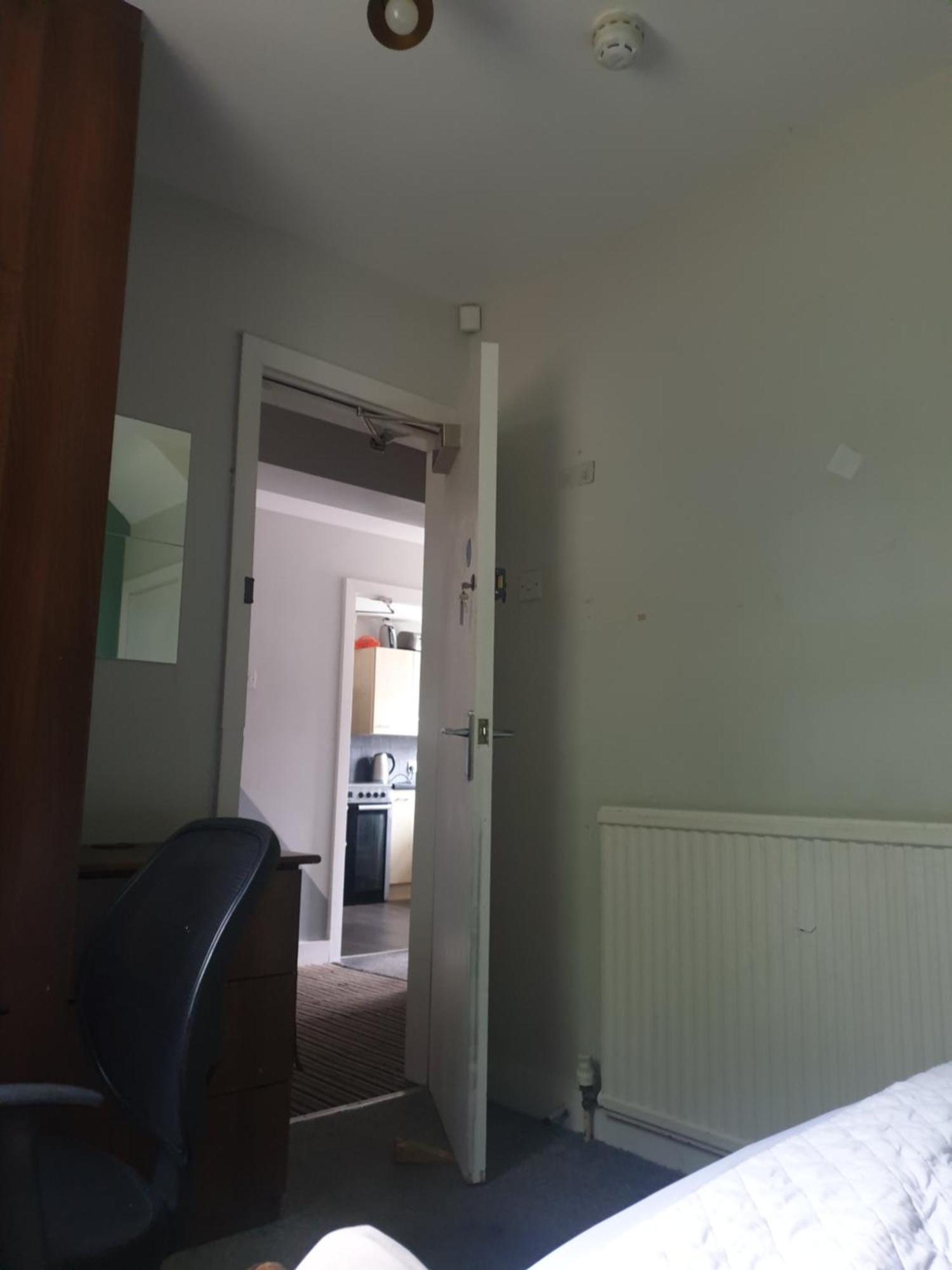 Mother-In-Law Guest House Hotel Leeds Leeds  Kültér fotó